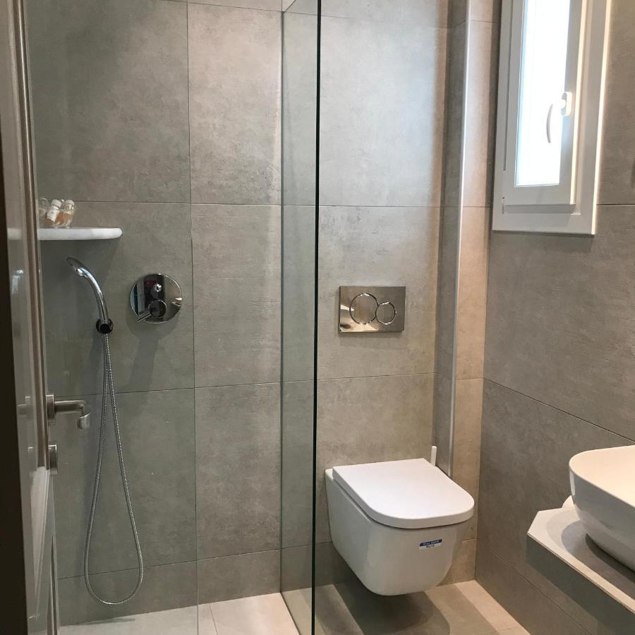 Vassiliki Rooms Parikia  Luaran gambar