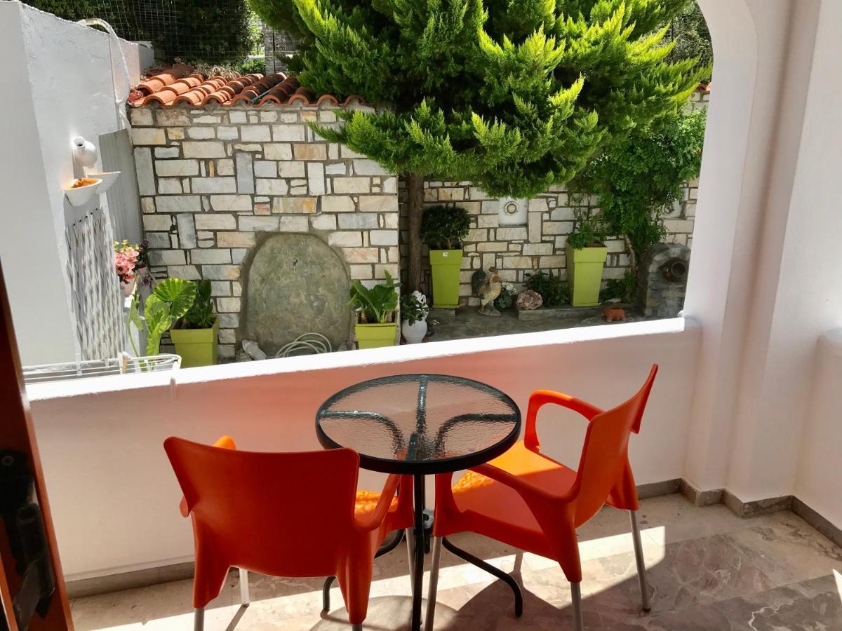 Vassiliki Rooms Parikia  Luaran gambar